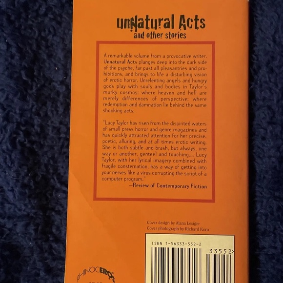 Book paperback unnatural acts and other stories. Good condition - Picture 2 of 5
